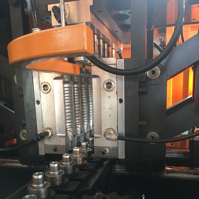 Automatic Linear Blow Molding Machine