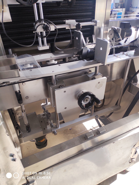 Insert And Steam Shrink Labeling Machine